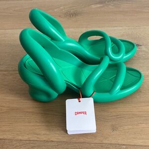 NWT Camper Kobarah Heels